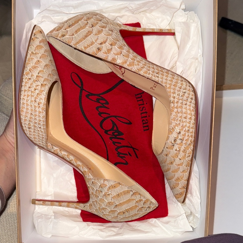 Beige Christian Louboutin heels NEW with box and dust bag.